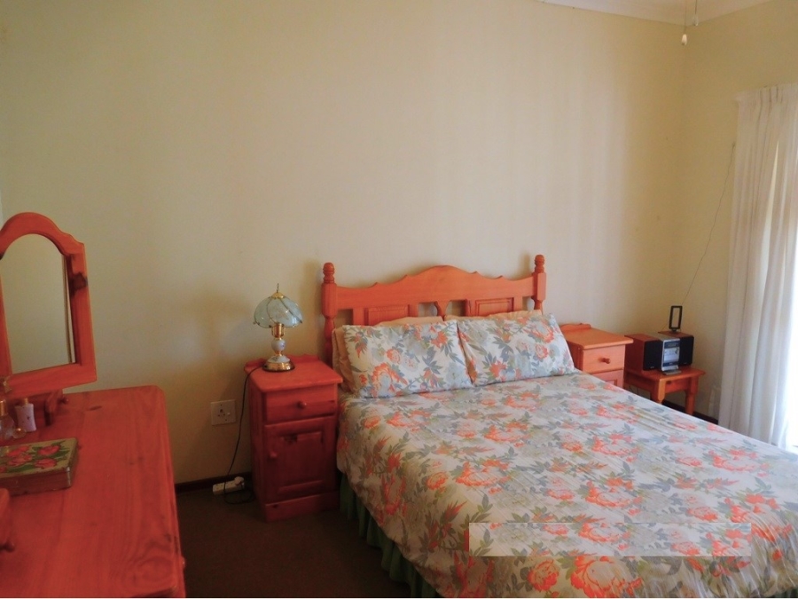 4 Bedroom Property for Sale in Stilbaai Wes Western Cape